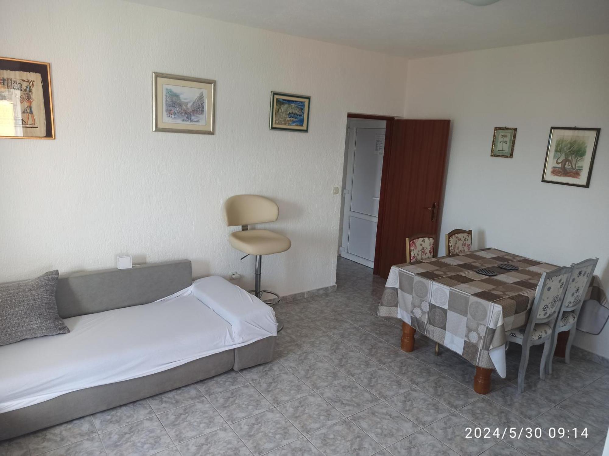 Apartment Solta *